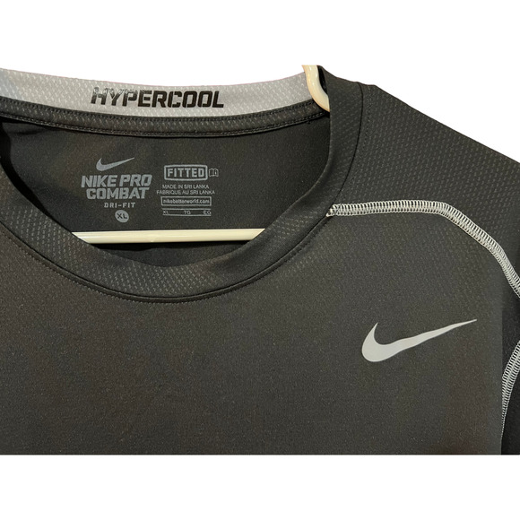 Nike Pro Combat Hypercool Workout Athletic Shirt Black Gray Size XL - Picture 2 of 4